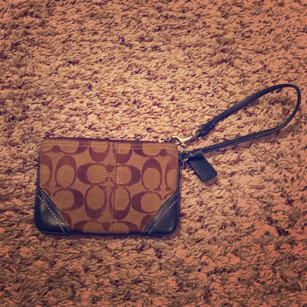 Classic Coach Wristlet